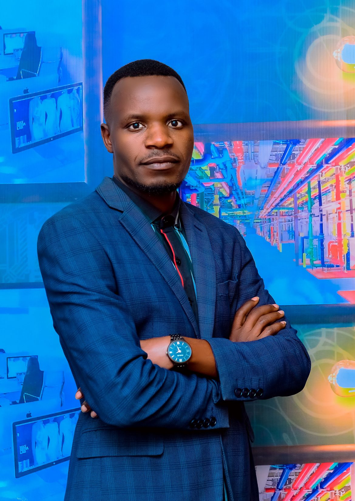 Karongi: Aimé Lewis wakunzwe rwinshi mu myiteguro yo kumurika umuzingo we wa mbere